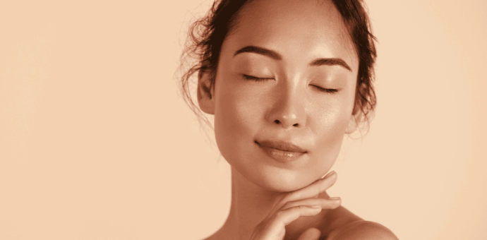 pelle-lucida-e-pori-dilatati-consigli-skincare-bibi